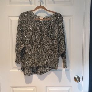 Slouchy off the shoulder sweater with pocket L